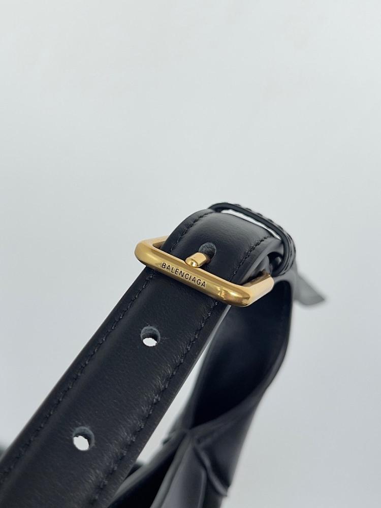 Modern Luxury Shoulder Bag