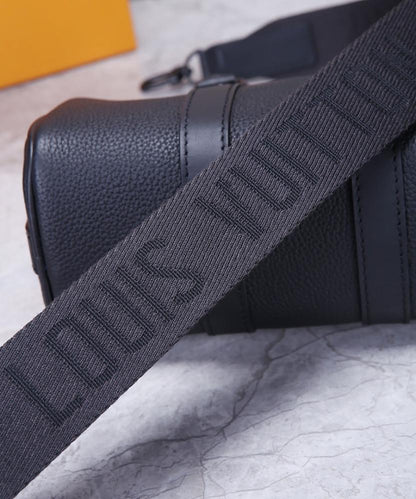 Modern Refined Leather Travel Bag