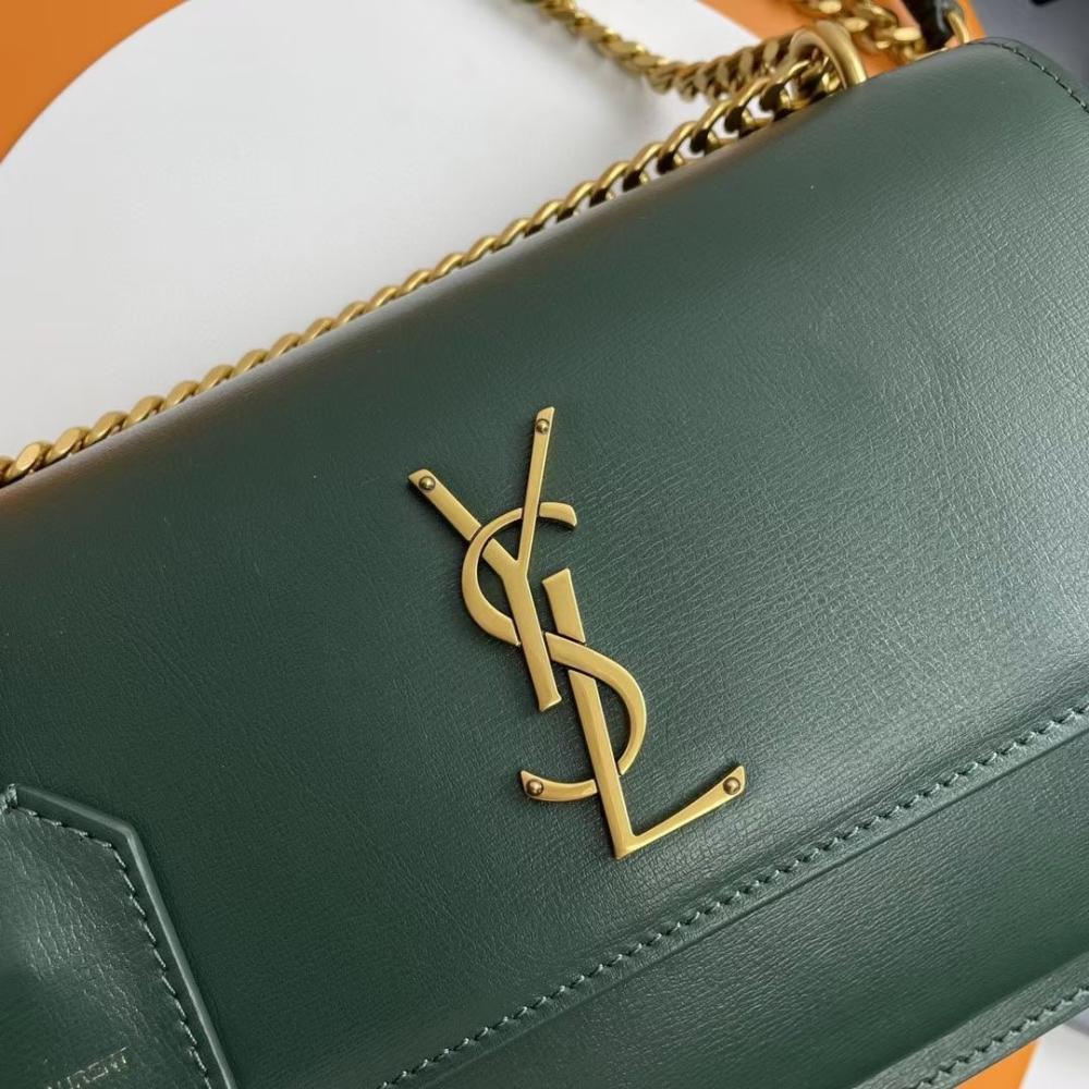Classic Shoulder Bag