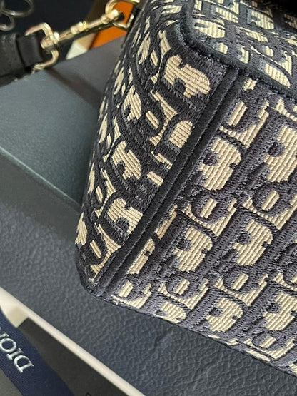 Stylish Premium Gold Shoulder Bag