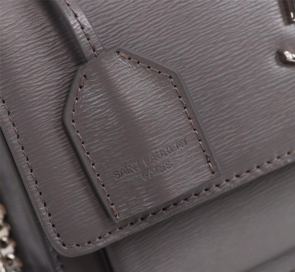 Elegant Refined Silver Leather Shoulder Bag