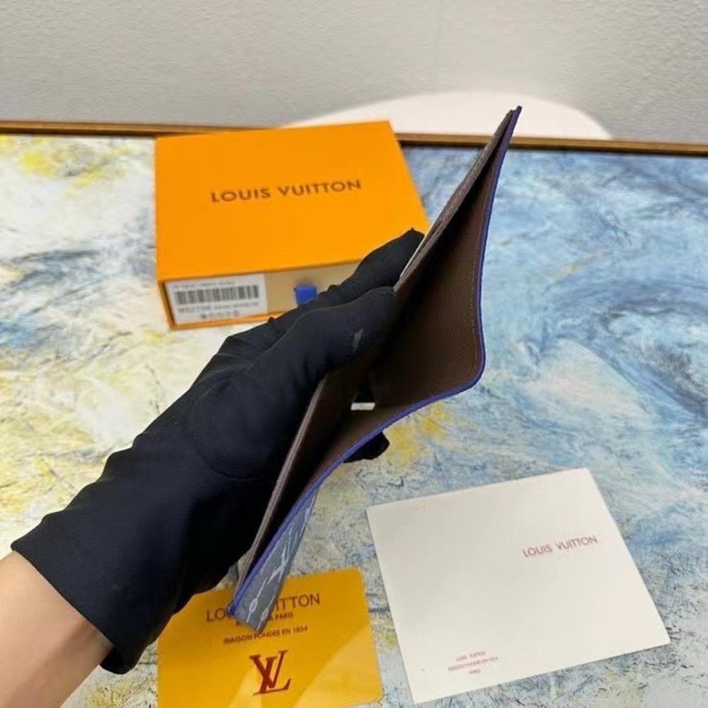 Modern Italian-Inspired Wallet