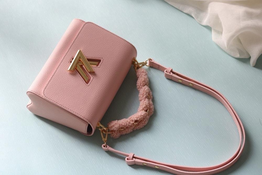 Stylish Refined Woven Leather Shoulder Bag
