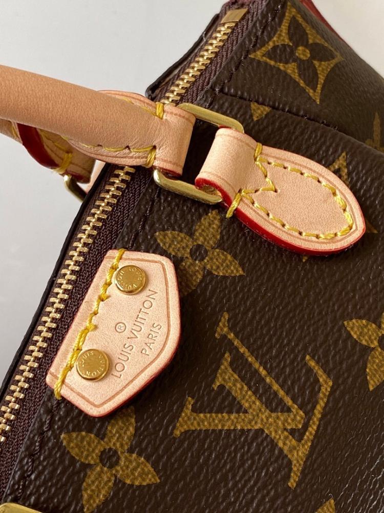 Luxury Crossbody Bag – Special Edition