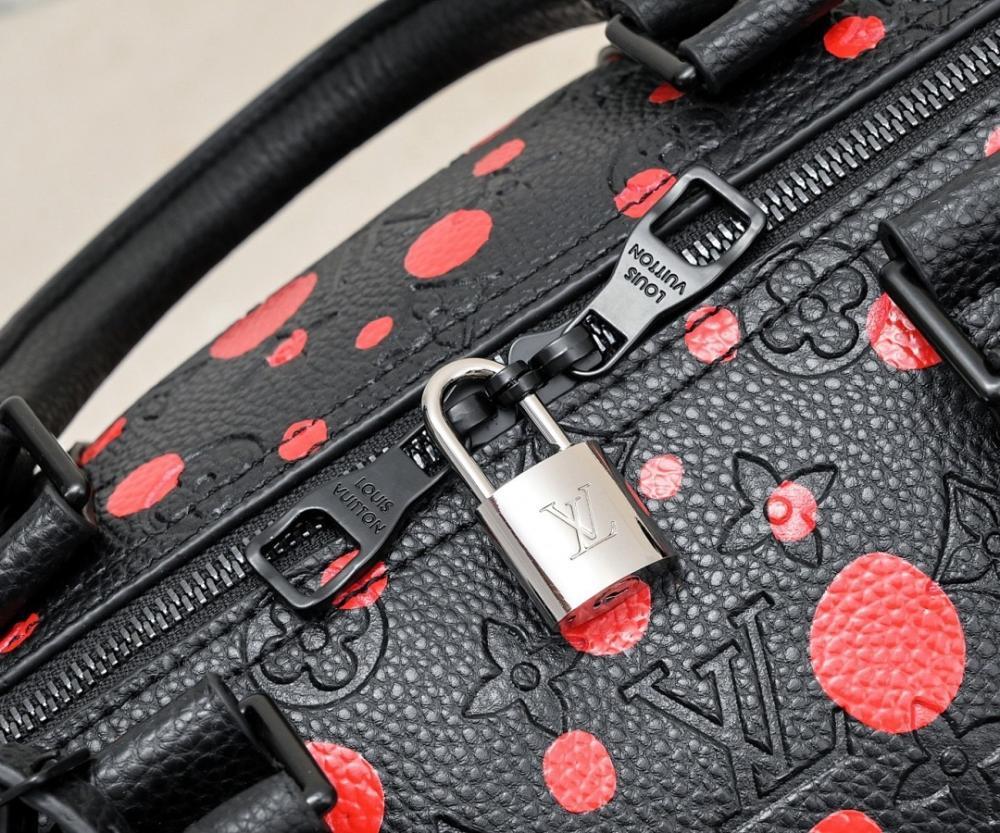 Elegant Leather Top Handle Bag – Special Edition