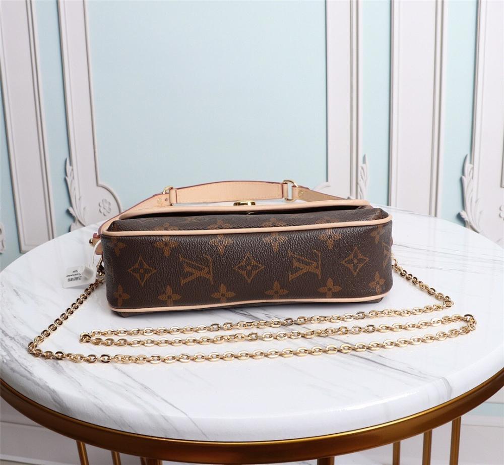 Alma Gold Shoulder Bag