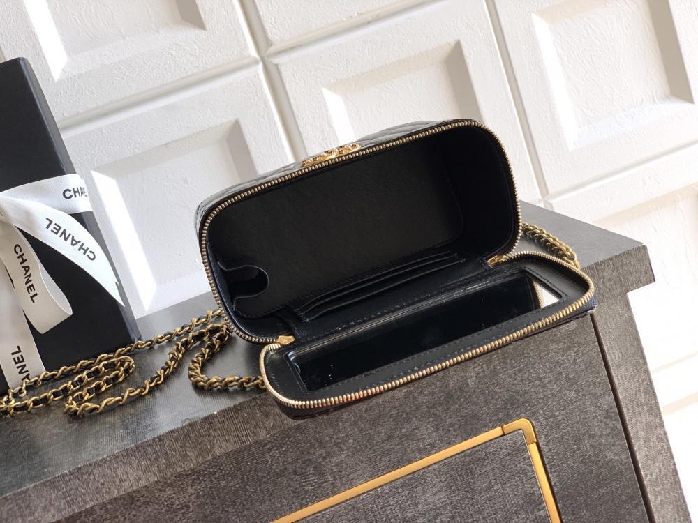 Quilted Leather Wallet