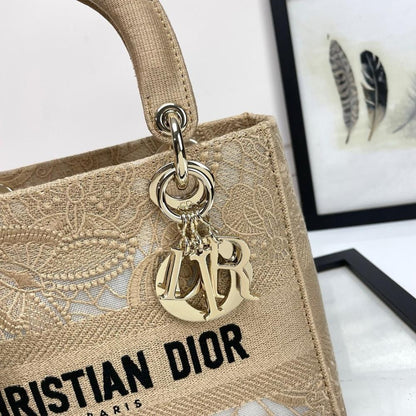 Classic Elegant Embroidered Shoulder Bag