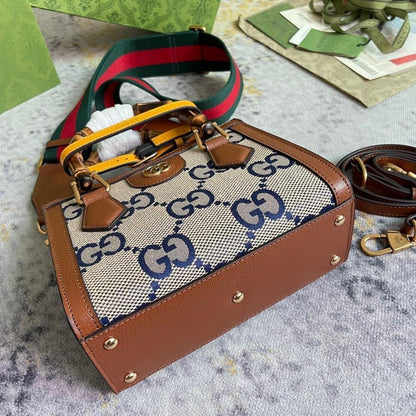 Elegant Crossbody Bag – Limited Edition