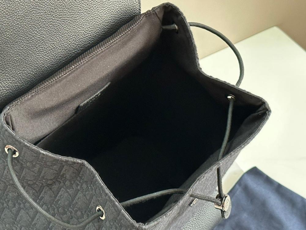 Elegant Stylish Top Handle Bag – Limited Edition