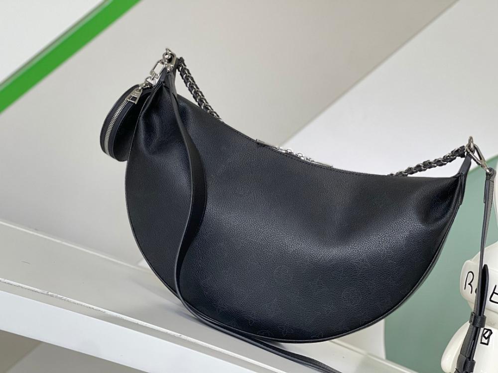 Modern Elegant Woven Leather Shoulder Bag – Limited Edition
