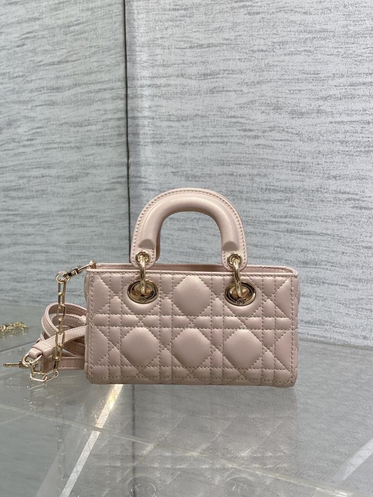 Classic Leather Shoulder Bag