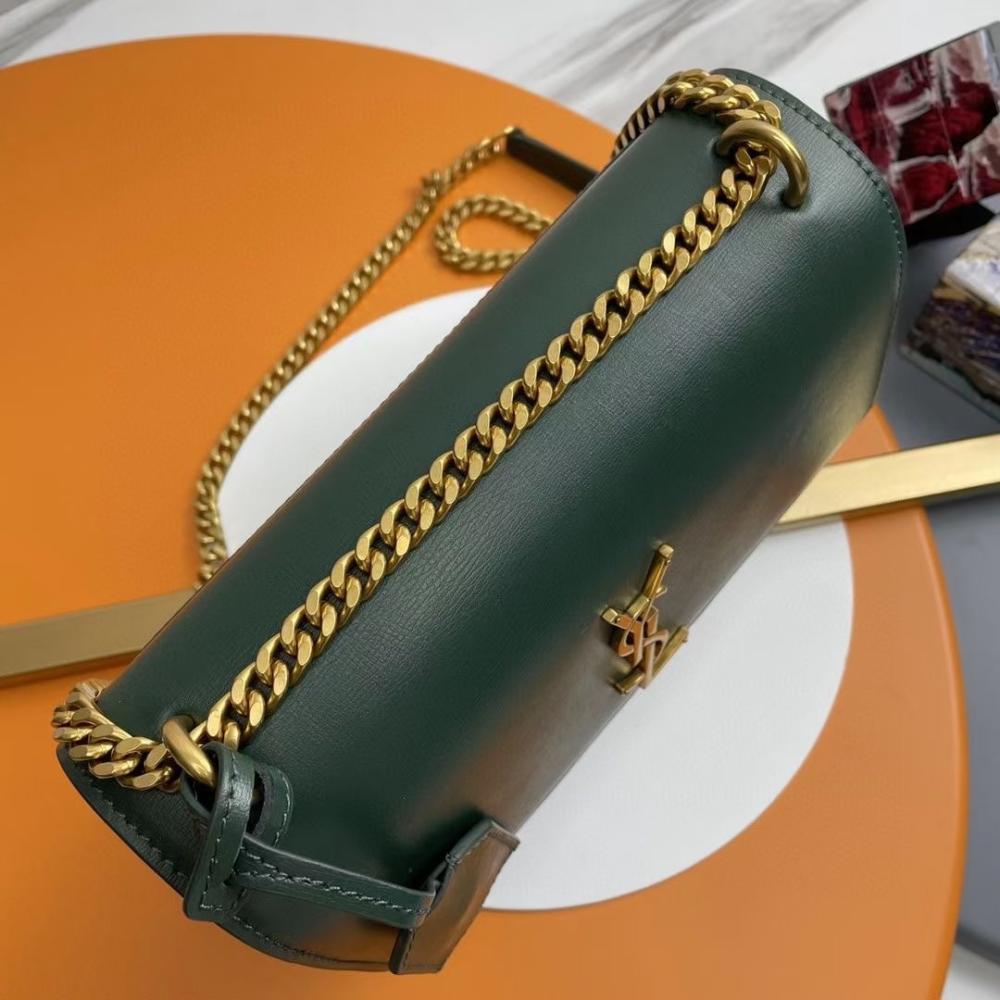 Classic Shoulder Bag