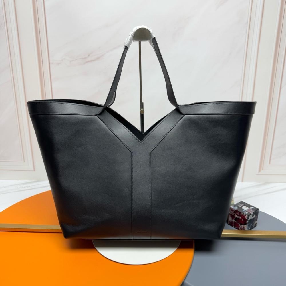 Alma Shoulder Bag
