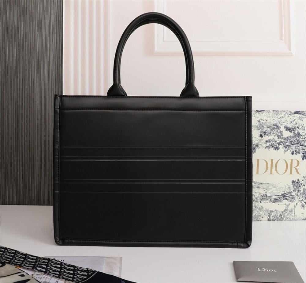 Italian-Inspired Luxury Leather Bag