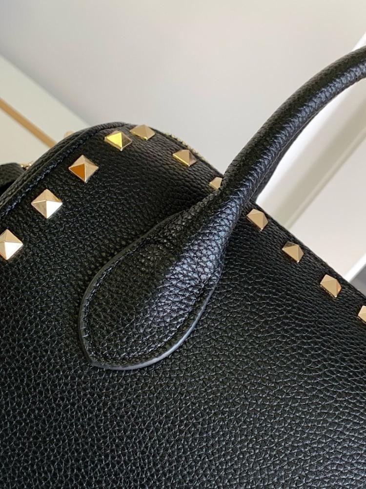 Classic Luxury Leather Shoulder Bag