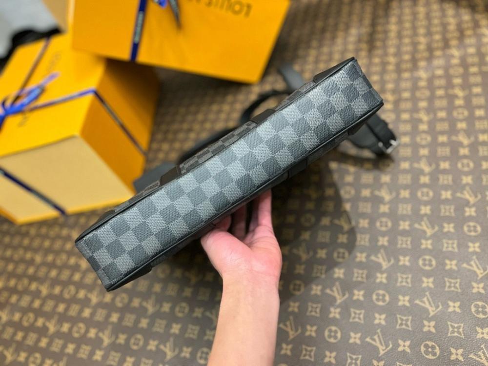 Stylish Quilted Leather Shoulder Bag – Limited Edition