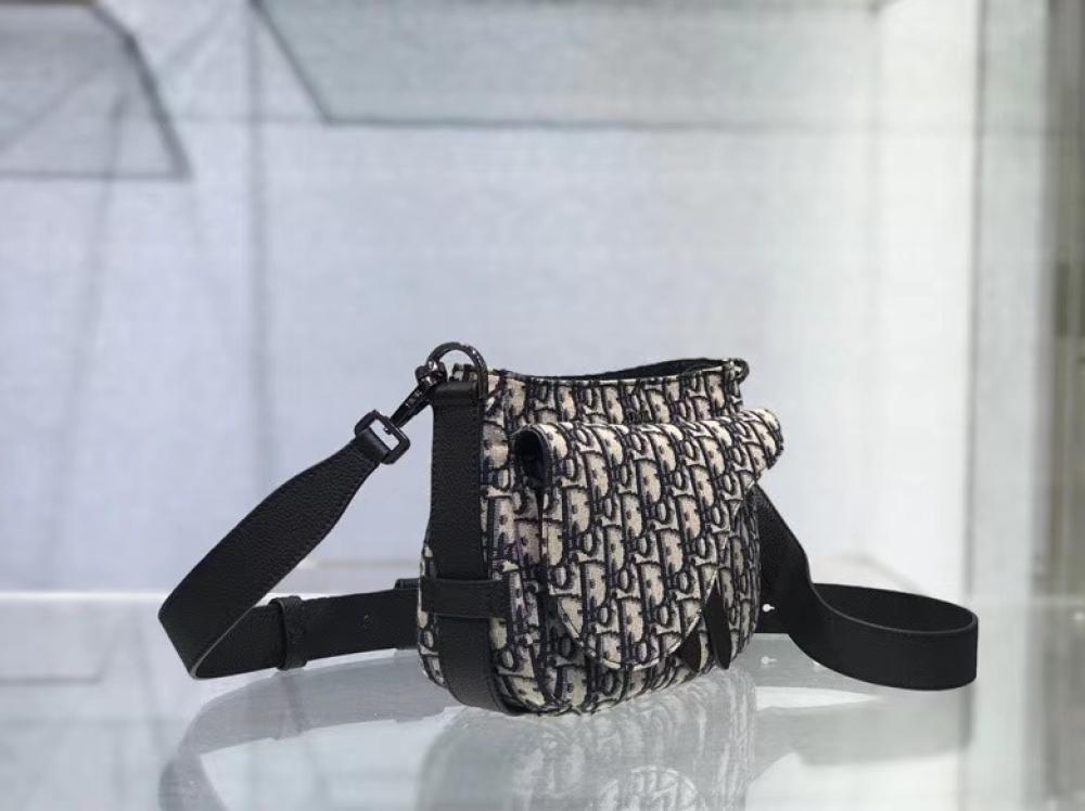 Elegant Shoulder Bag