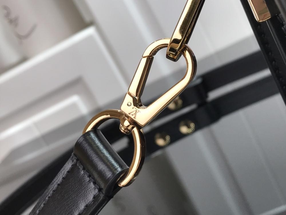 Elegant Leather Top Handle Bag