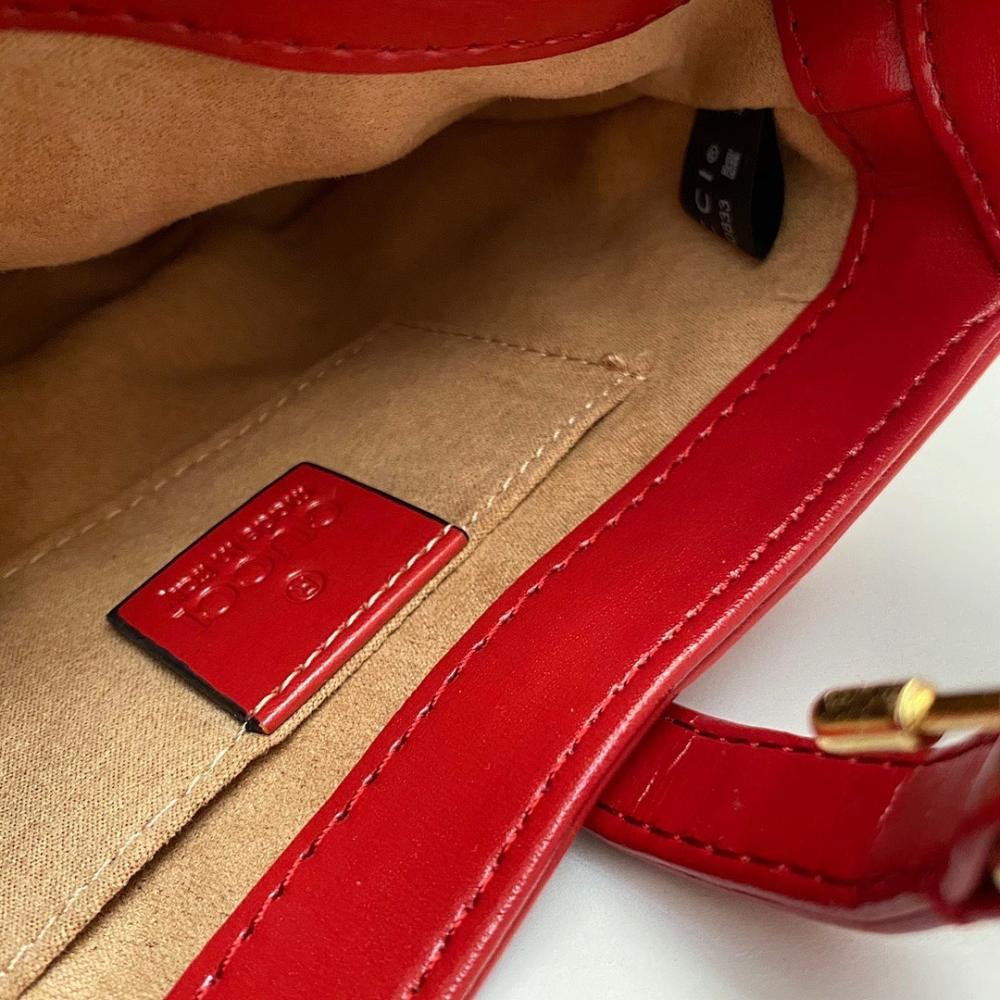 Elegant Shoulder Bag – Limited Edition