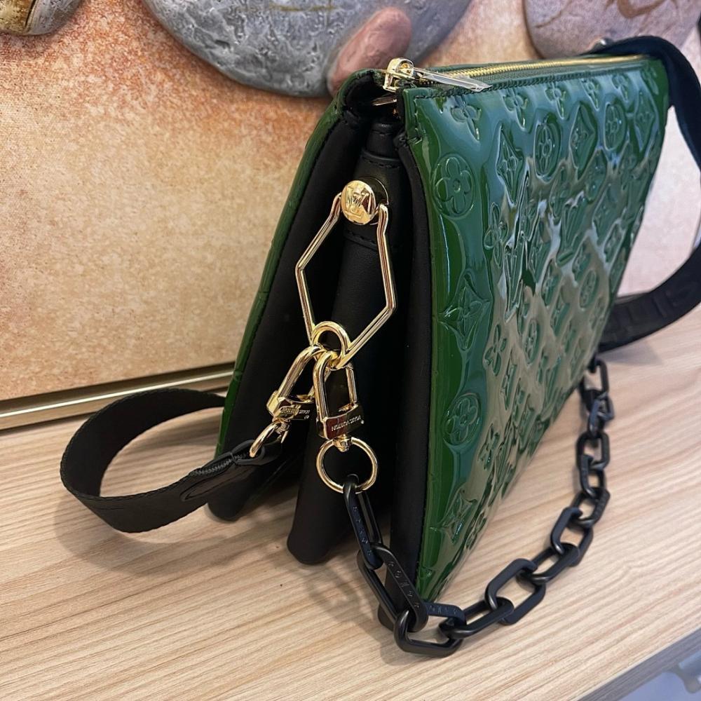 Baguette Brown Leather Shoulder Bag