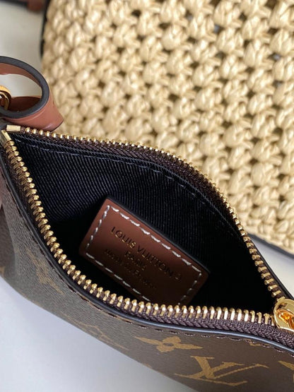 Elegant Refined Raffia Top Handle Bag