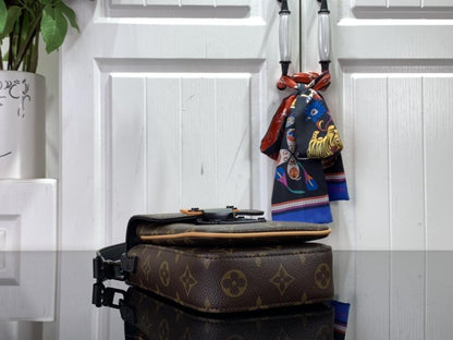 Elegant Shoulder Bag
