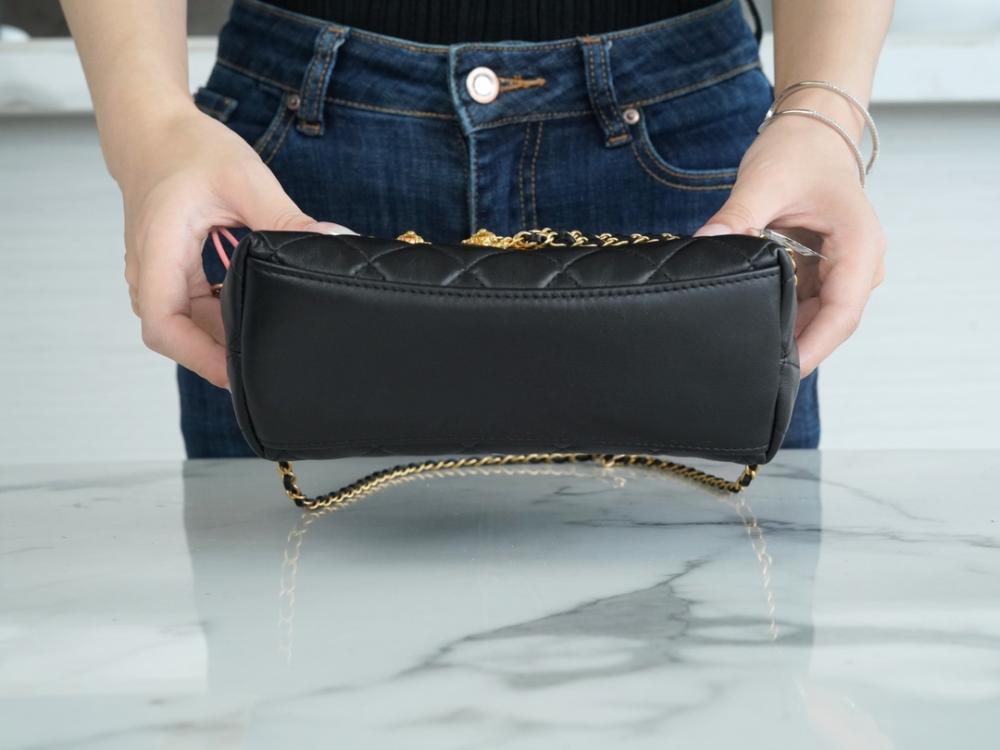 Elegant Shoulder Bag