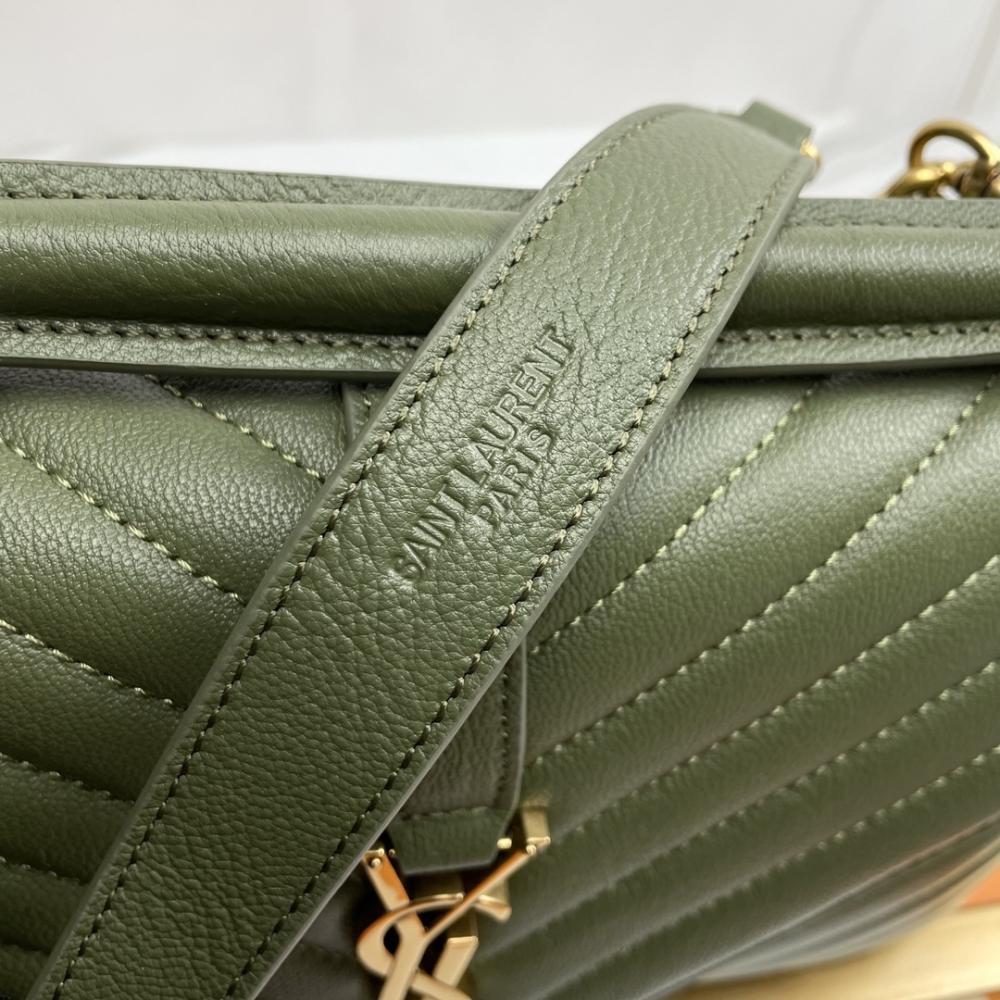 Classic Shoulder Bag