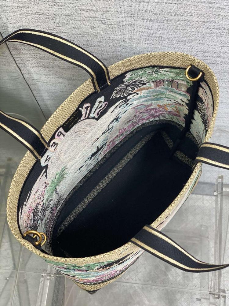 Embroidered Shoulder Bag