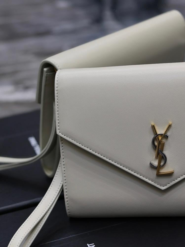 Modern Stylish Lambskin Top Handle Bag