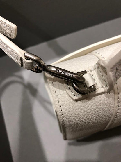 Modern Stylish Leather Top Handle Bag