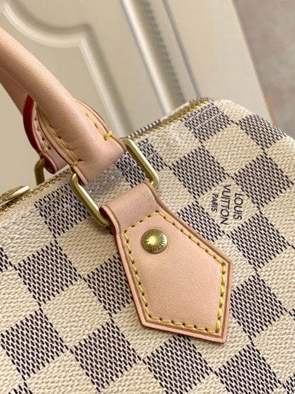 Modern Elegant Shoulder Bag