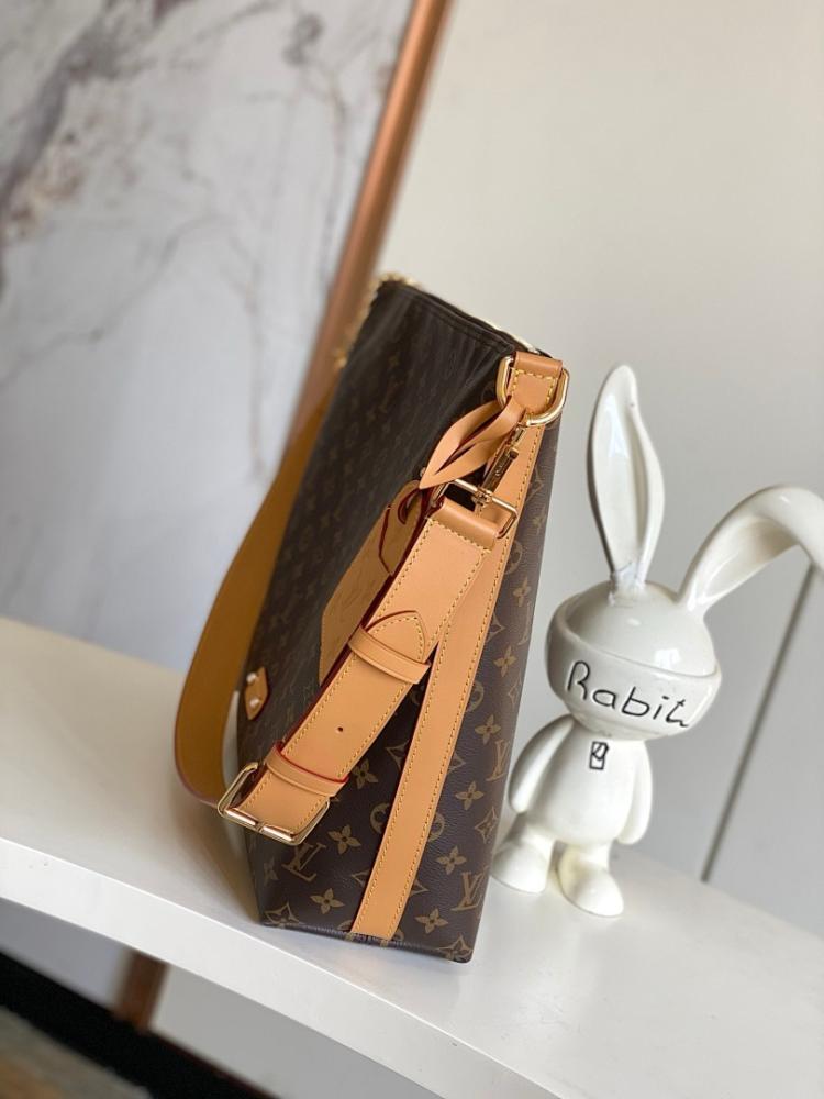 Modern Luxury Canvas Crossbody Bag