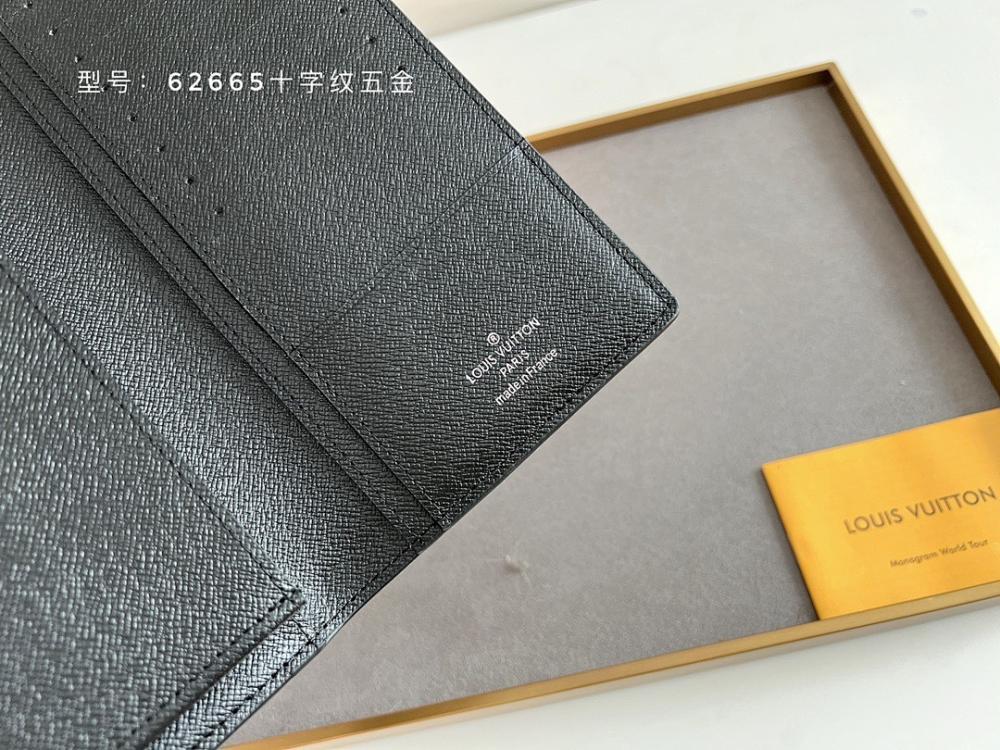 Modern Refined Wallet