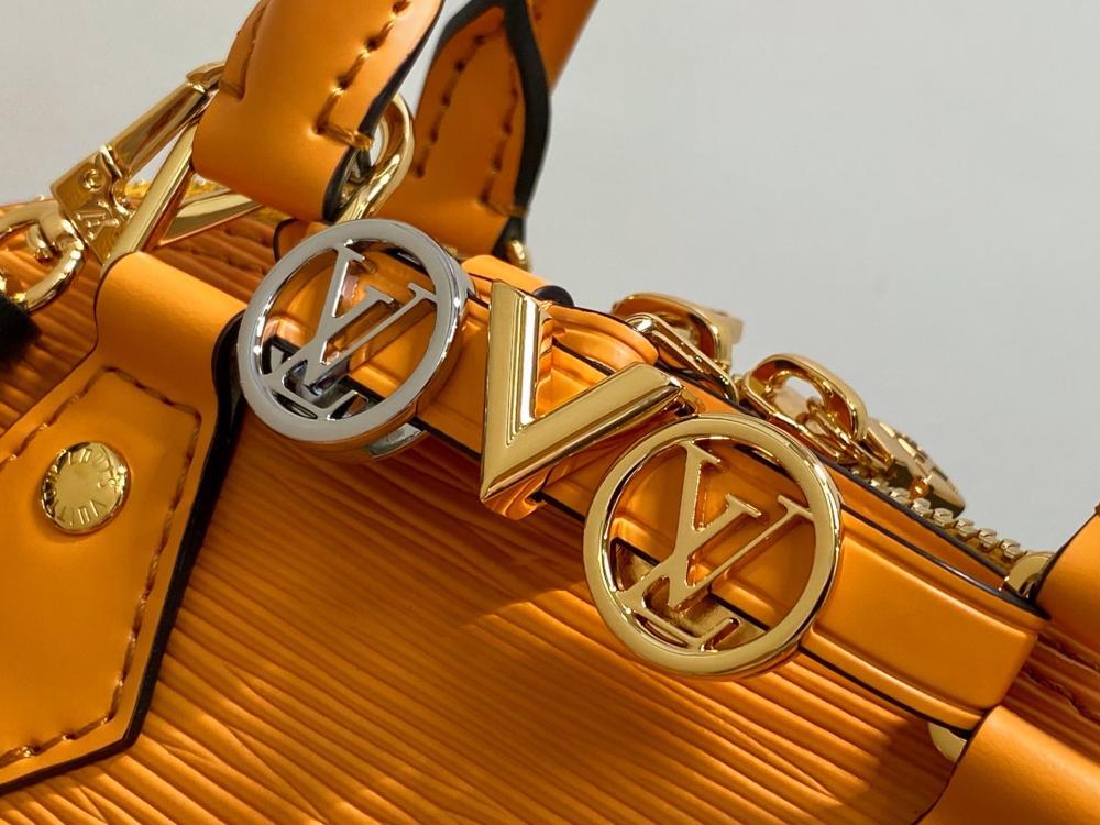 Woven Shoulder Bag