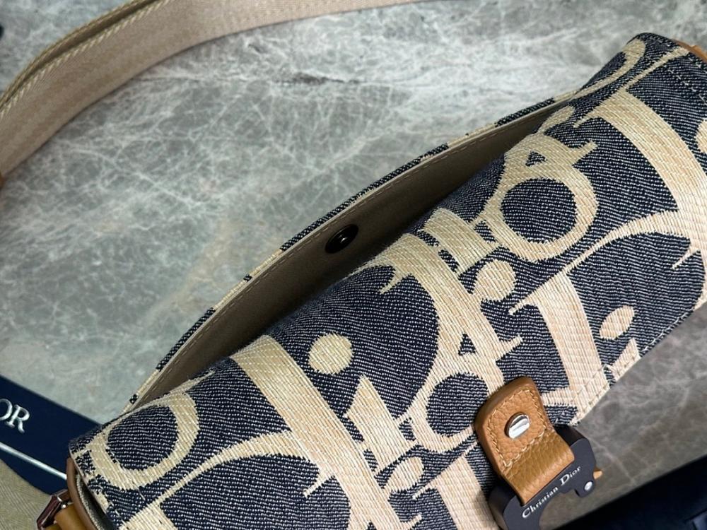 Elegant Refined Printed Leather Crossbody Bag