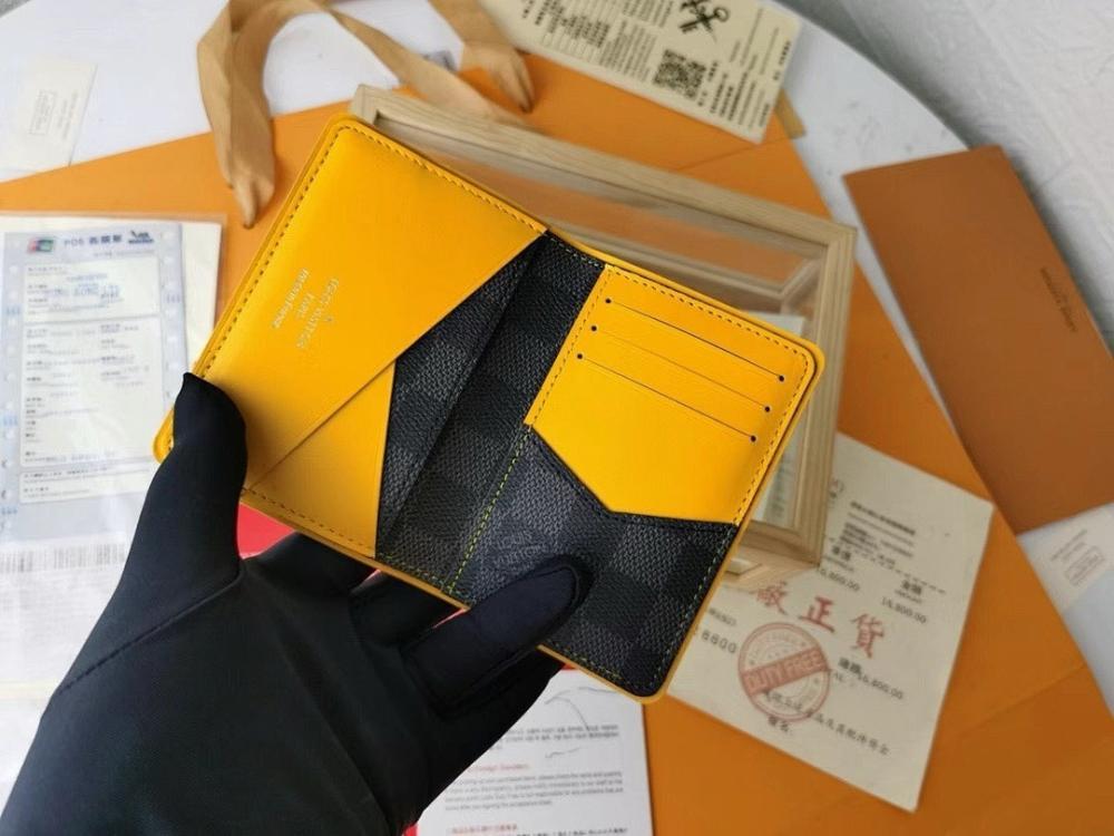 Classic Refined Leather Wallet