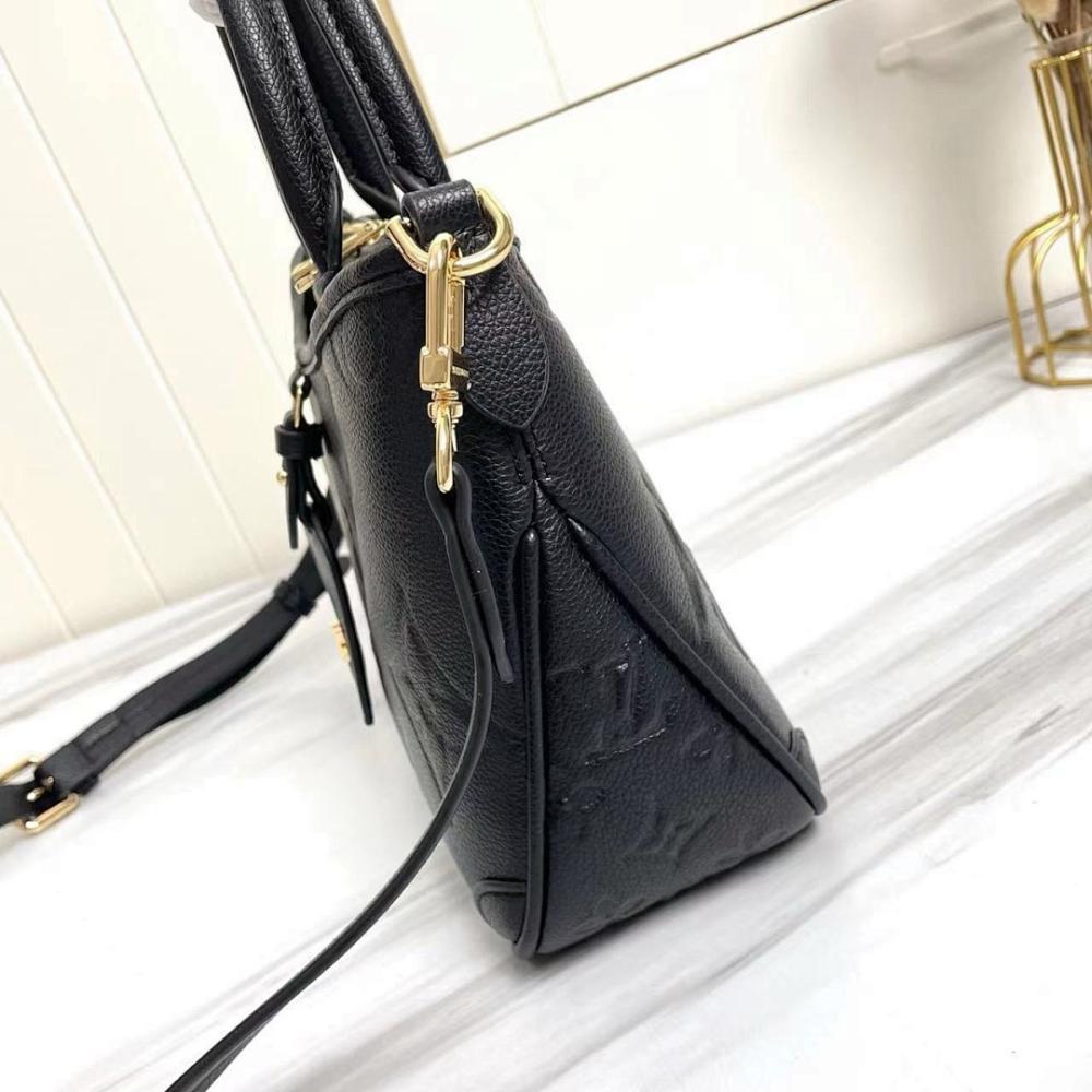 Modern Leather Tote Bag – Limited Edition