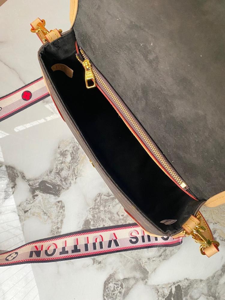 Modern Luxury Embroidered Leather Shoulder Bag