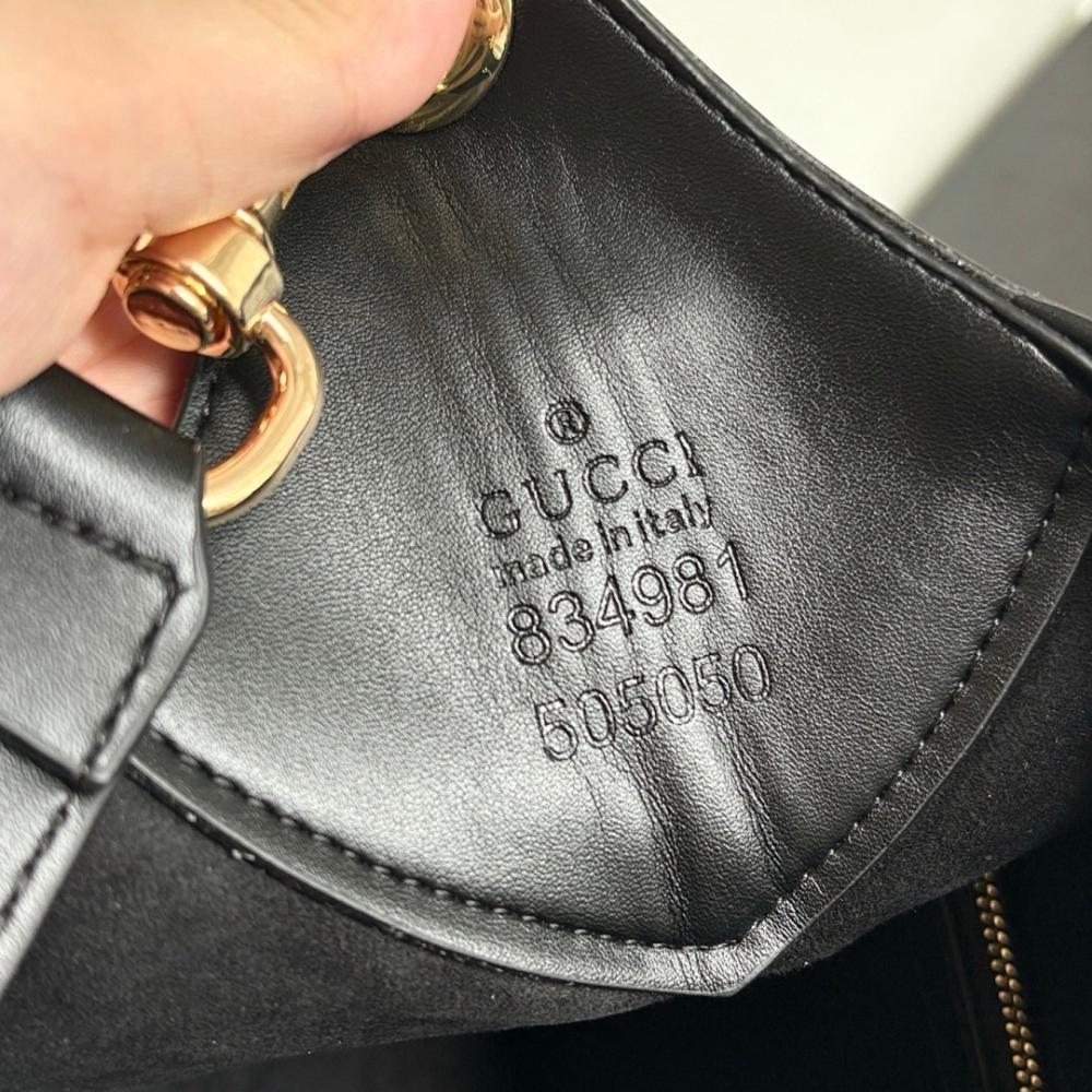 Modern Shoulder Bag – Limited Edition