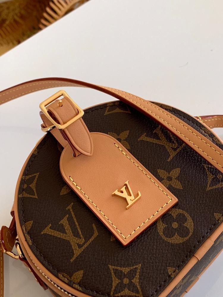 Luxury Stylish Embroidered Shoulder Bag – Special Edition