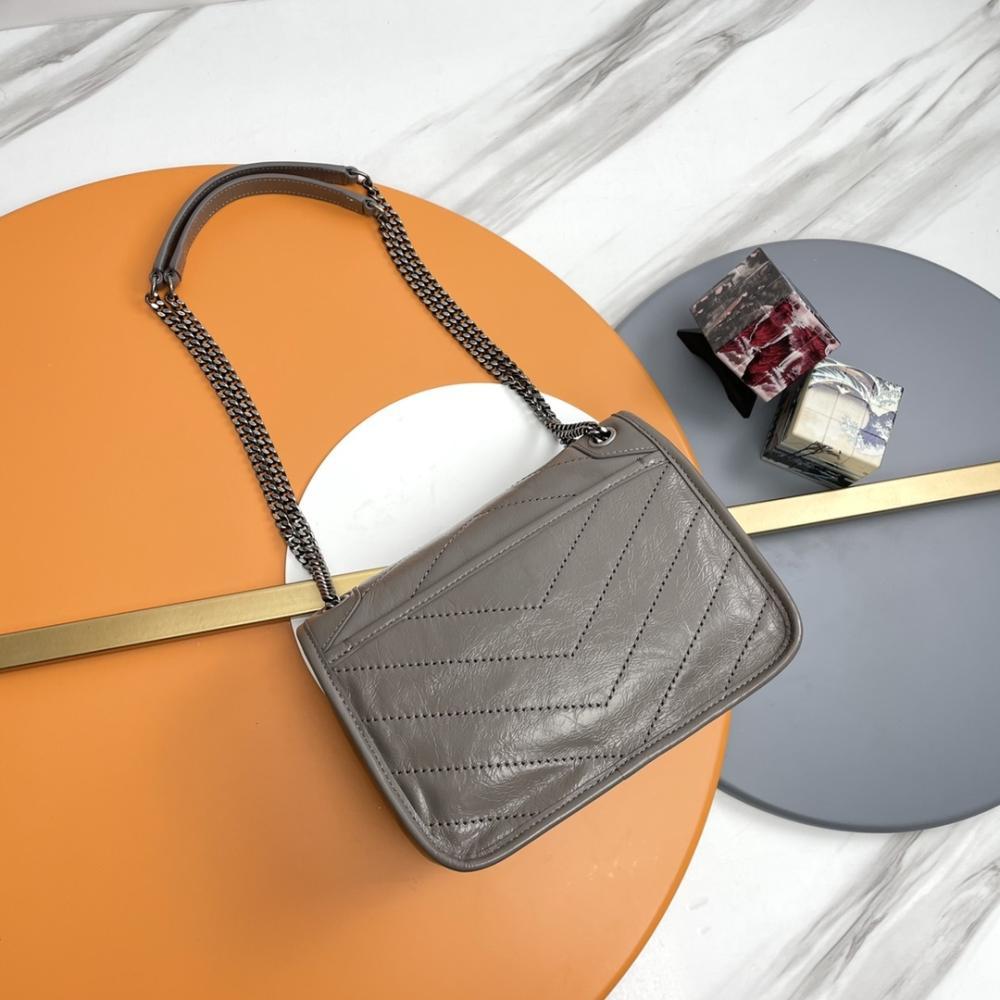 Arco Leather Shoulder Bag