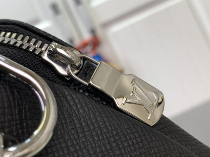 Classic Shoulder Bag