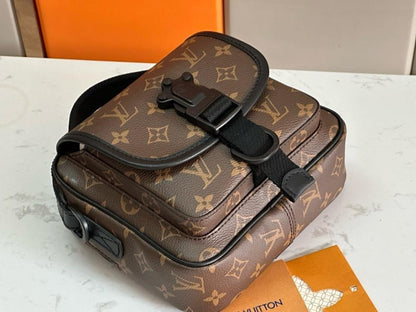 Classic Leather Travel Bag – Limited Edition