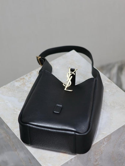 Alma Leather Shoulder Bag