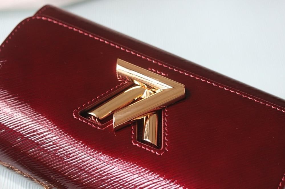 Modern Elegant Leather Shoulder Bag