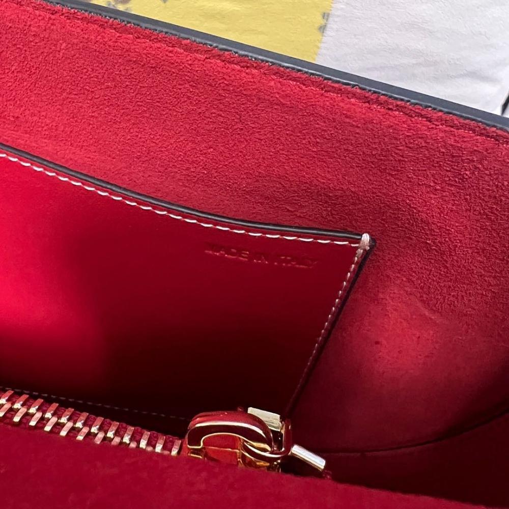 VLogo Signature Calfskin Shoulder Bag