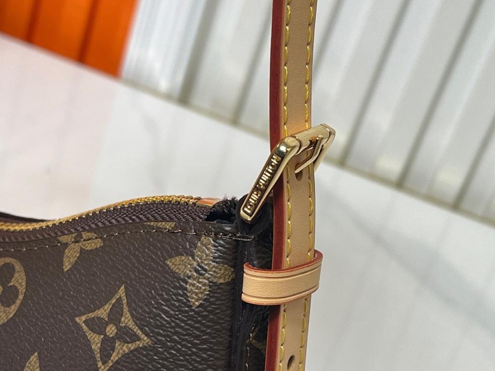 Luxury Elegant Monogram Denim Shoulder Bag