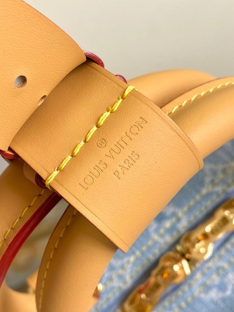 Luxury Refined Blue Leather Travel Bag